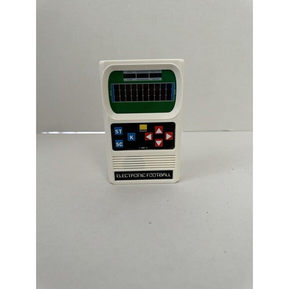 2002 Retro Mattel Classic Football Handheld Game Works Clean Rare Find - Picture 2 of 5